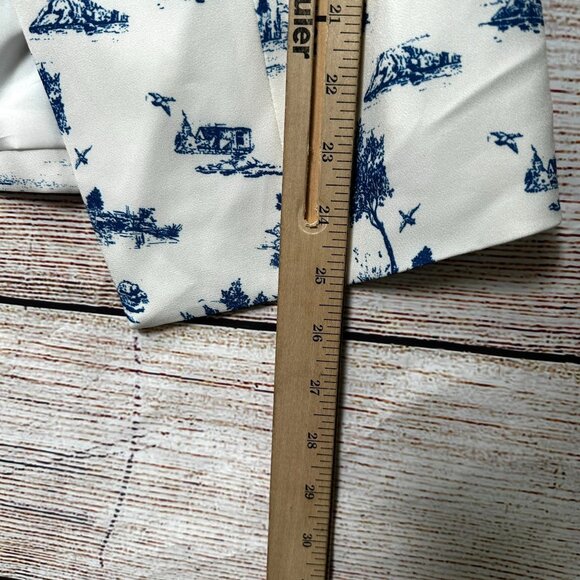 Commense Women’s Sleeveless Toile Print Vest Size L Blue Cream Button Front NWT - Picture 10 of 12